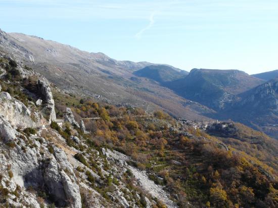 au dessus de la clue de Gréolière (06)