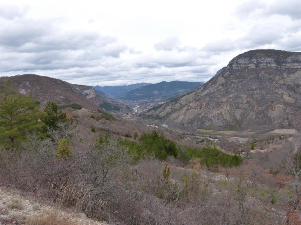 Vue sur la vallée de l' Eygues