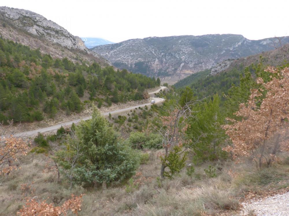 Descente du col d' Ey vers Buis les baronies