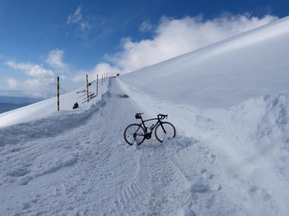 Pied à terre ...neige ! (Ventoux à vélo !)