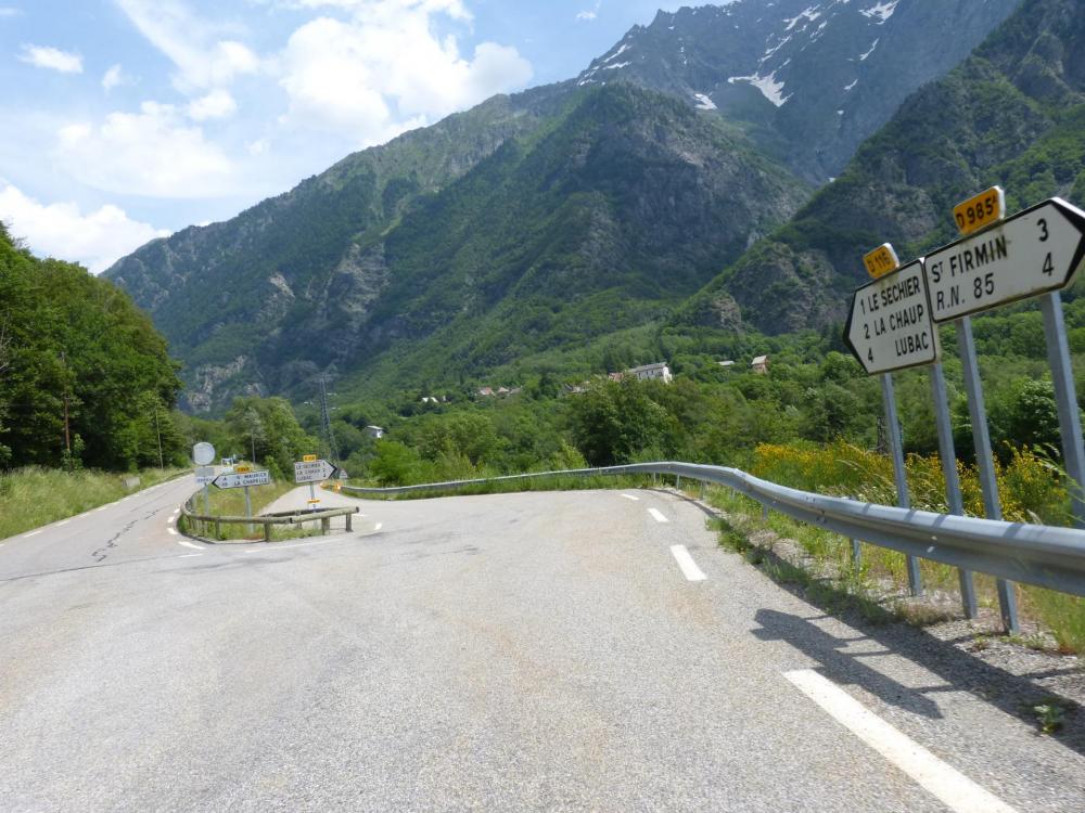 Direction le Gioberney depuis St Firmin, bifurcation peu après en direction de Chauffayer