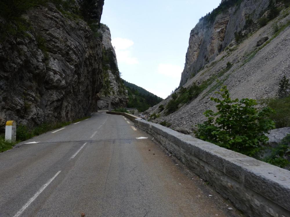 Montée dans le défilé de la Souloise