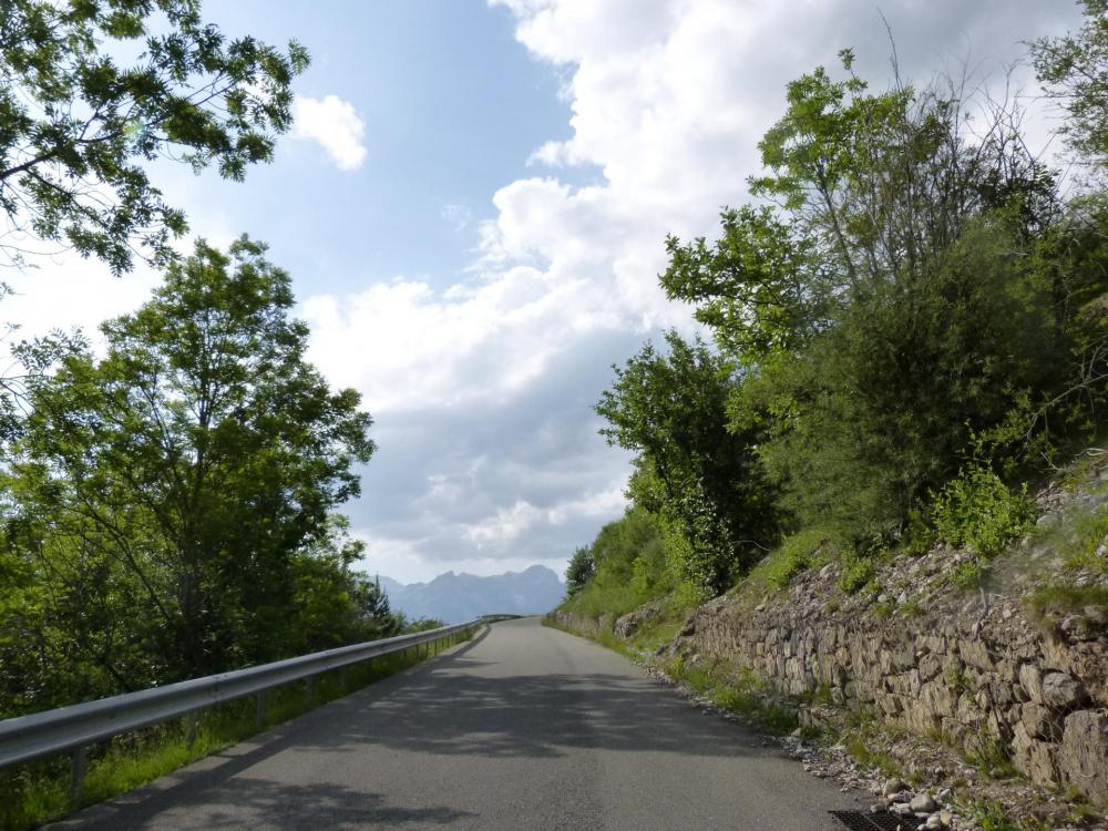 Début de la montée du col du Noyer