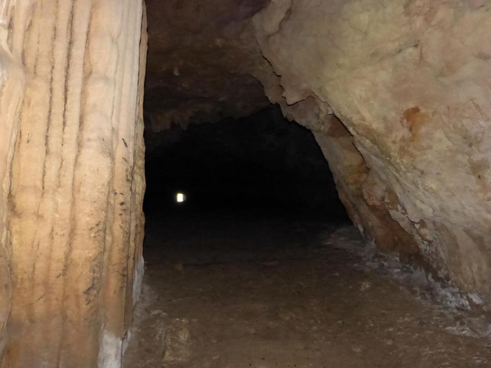 Caverne du Maure retour vers la sortie