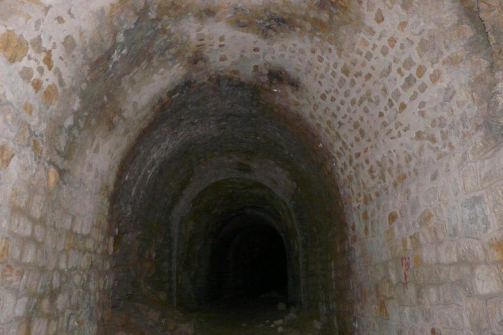 le tunnel de la via ferrata