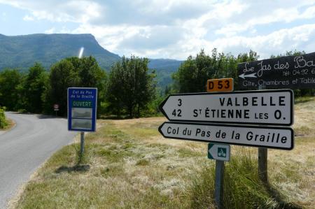début de la montée du col du pas de la Graille (montagne de Lure)