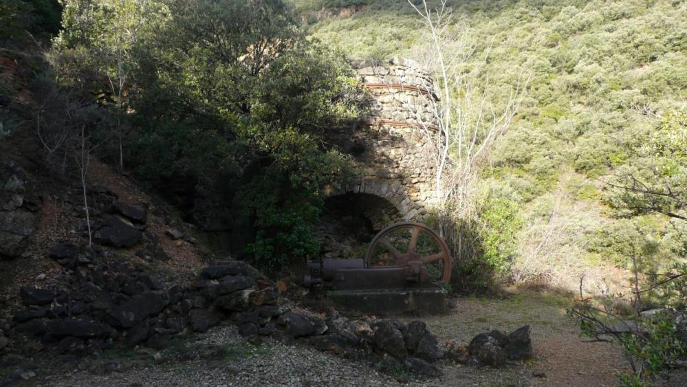 vestiges deus deux fours (ancienne mine de fer) (Ganges/Sumène)