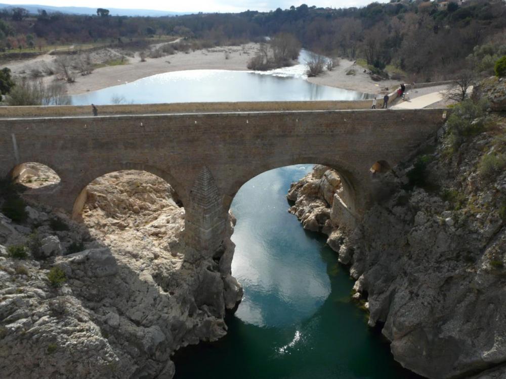 le pont du diable sur l' Hérault avant St Guilhem