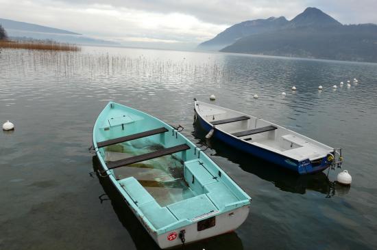 Annecy depuis la plage de Duingt