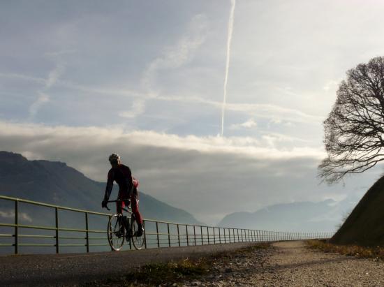 piste cyclable d' Annecy