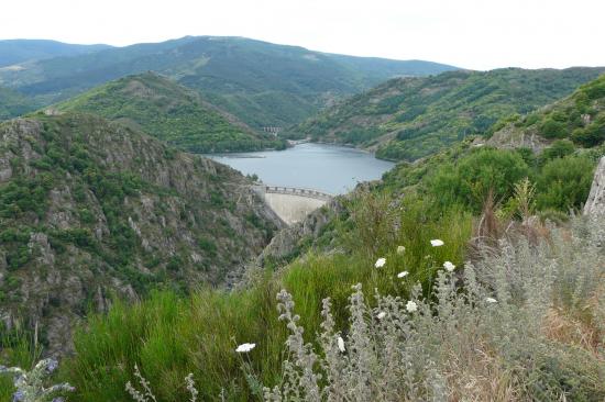 lac barrage de Villefort (lozère)