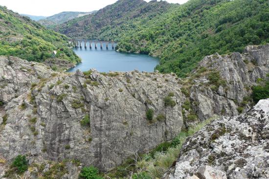 La vue générale depuis la via ferrata de Villefort (Lozère)