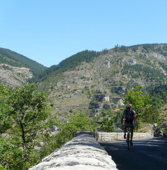 montée depuis Ste Enimie vers Méyrueis (lozère)