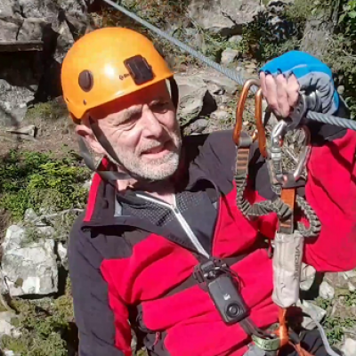 Nouvelle tyrolienne à la via du Puy des Juscles