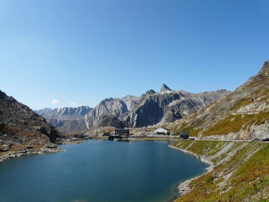 Col du gd st Bernard vers l'Italie