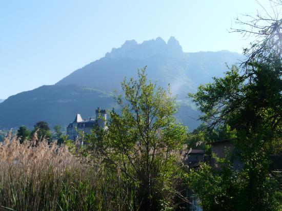 dents de Lanfon depuis Duingt (haute savoie)