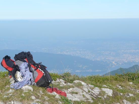 sommet de la pointe centrale ... repos ... du sac à dos !