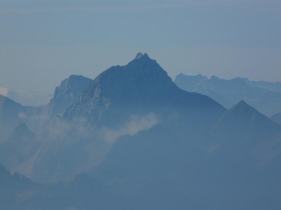 Sambuy,Arcalod (?) depuis les dents de Lanfon