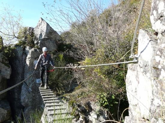 Passerelle dans la via ferrata de Lignerolles