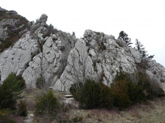 Le départ de la via de la Berche (26)