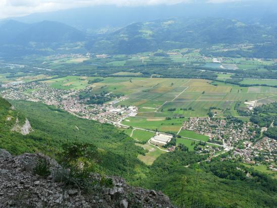 Vallée de l' Isère vue depuis St Hilaire du Touvet
