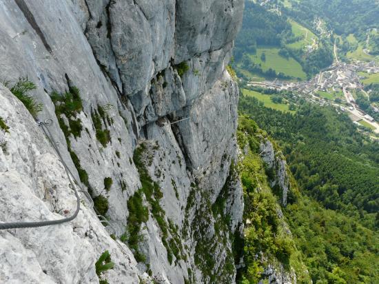 Le passage de la poutre à roche Veyrand, Saint Pierre d ' Entremont en bas !