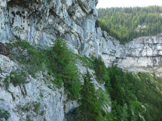 ambiance verticale au pas de la mort (St Même)