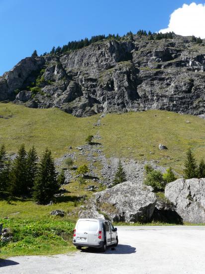 la via du plan du bouc à Champagny vue du parking de la via