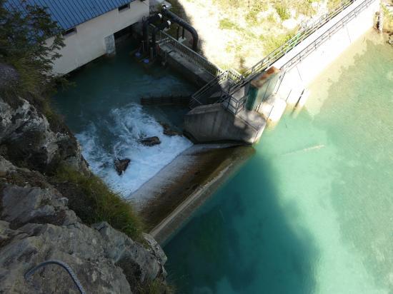 Au dessus du barrage du lac de la Rosière à Courchevel