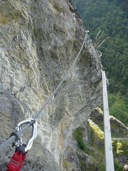 poutre sur la via ferrata du lac de la Rosière