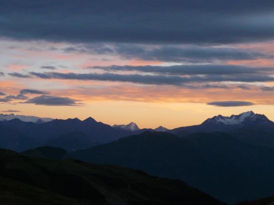 Coucher de soleil au col de la Madeleine