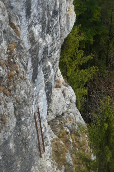 une échelle bienvenue dans la via de Charquemont une échelle bienvenue dans la via de Charquemont