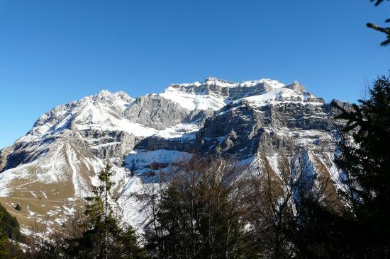 la Tournette en janvier depuis le rocher du Roux