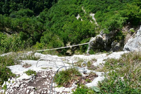 passerelle de la "pch'ti" au dessous du belvédère du Charvettan)