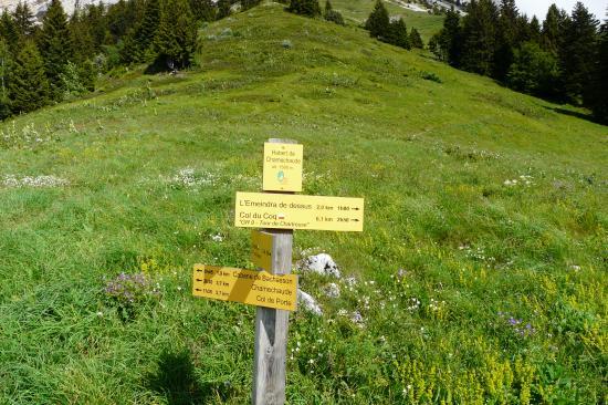 le panneau indicateur du habert de Chamechaude