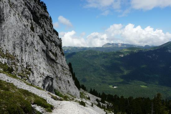 après le passage du jardin, de l' autre côté