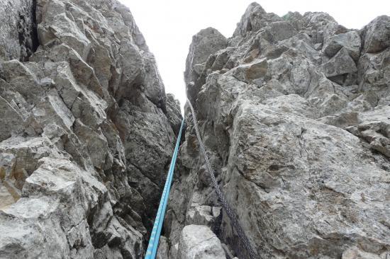 les premiers mètres du rappel de la brêche arnaud les premiers mètres du rappel de la brêche arnaud