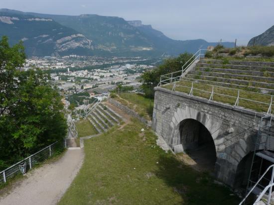 dans le haut du fort de la bastille à Grenoble dans le haut du fort de la bastille à Grenoble