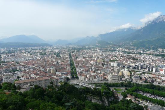 grenoble vue du haut de la bastille