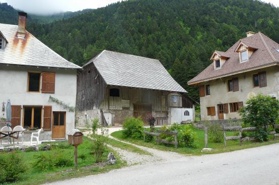 Le hameau de Perquelin à St Pierre de Chartreuse
