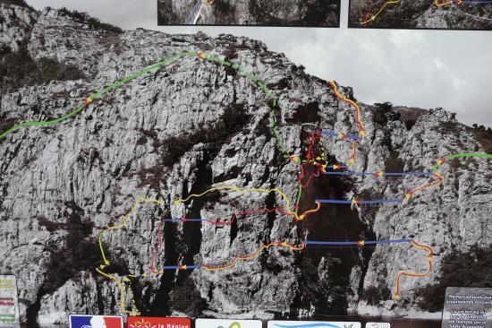 les parcours de la via ferrata de villefort (lozère)