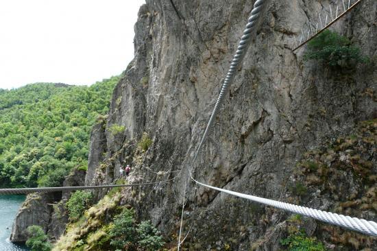 premier pont népalais à Villefort - lozère