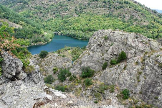 la tyrolienne de villefort (lozère) vue du sommet de la via