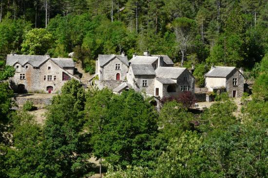 Hameau dans les gorges du tarn