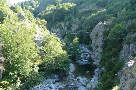 ambiance du site de la via ferrata des Rousses (Lozère)