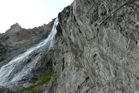 première partie de la via ferrata de la cascade à Mizoen