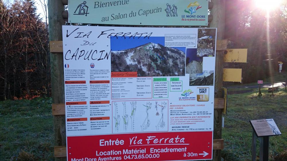 panneau d'info de la via ferrata du Capucin