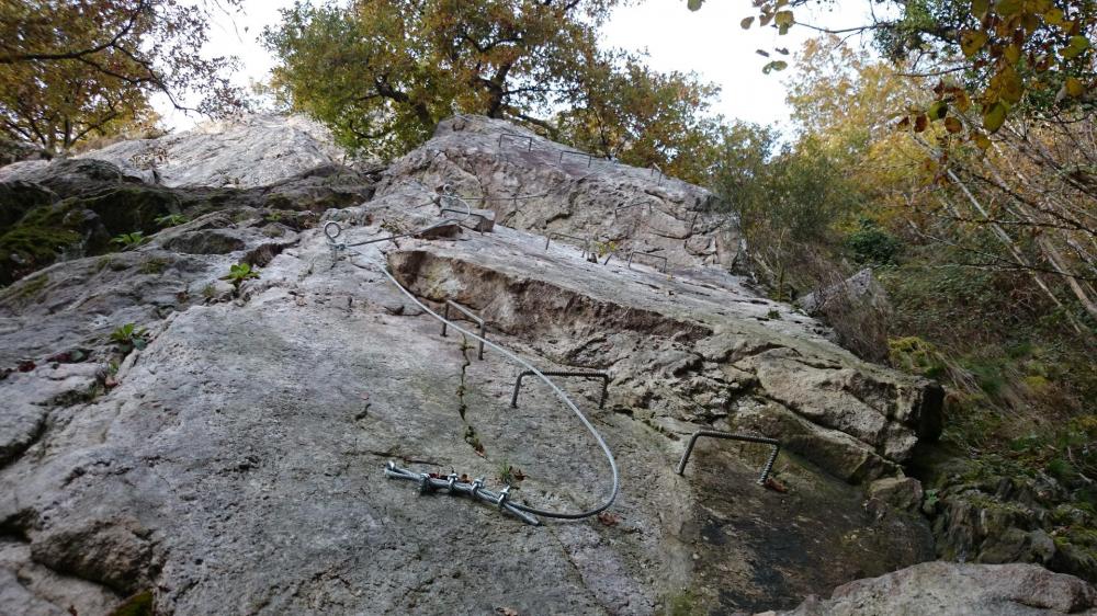 le départ de l' itinéraire 2 à la via de la Dordogne