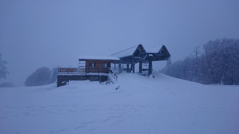 Le haut des pistes de ski du Col de la Schlucht (le domaine est encore fermé en ce début de janvier)