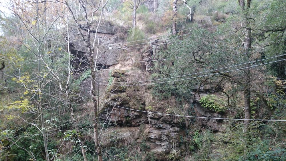 Début du festival de ponts au dessus du Riou dans la via du Roc du Gorb